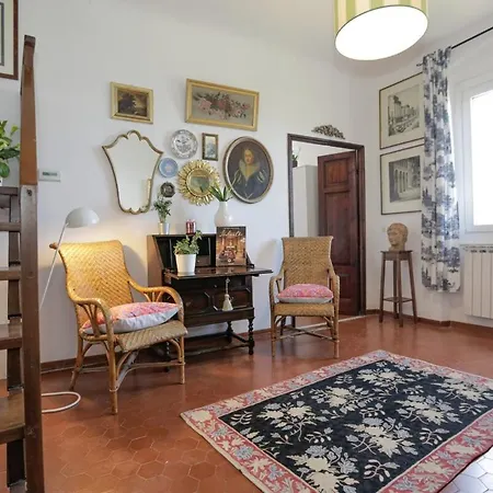 Casa Storica A Apartment San Terenzo